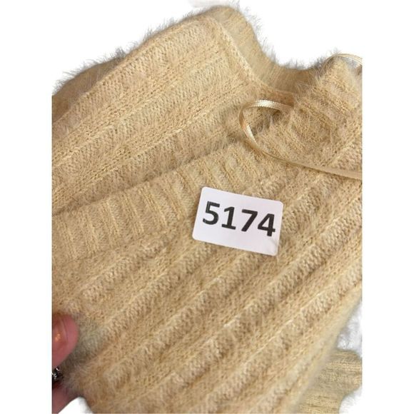 Windsor size medium yellow fluffy cardigan v neck front sweater NWT - Picture 8 of 8